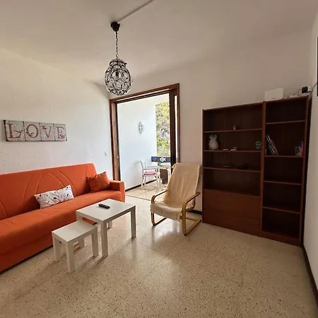 Larisa House *
