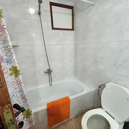 アパート Larisa House *